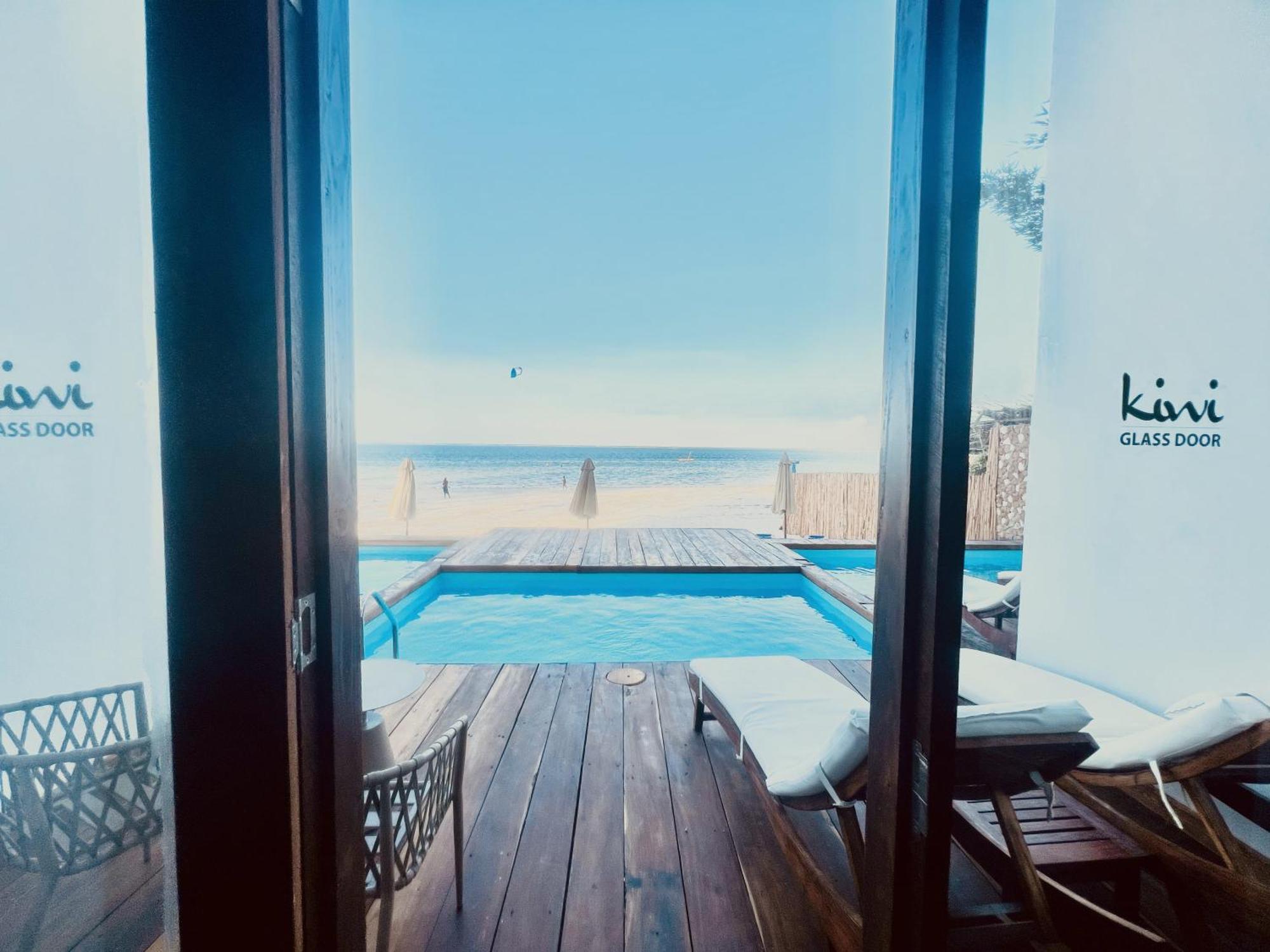 吉汶瓦海滩度假酒店 外观 照片
